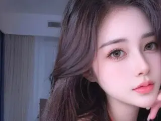 Pics videos AgelaHui