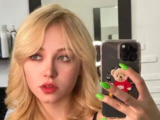Xxx amateur EmilyCarles