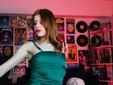 Pussy shows MiaChains